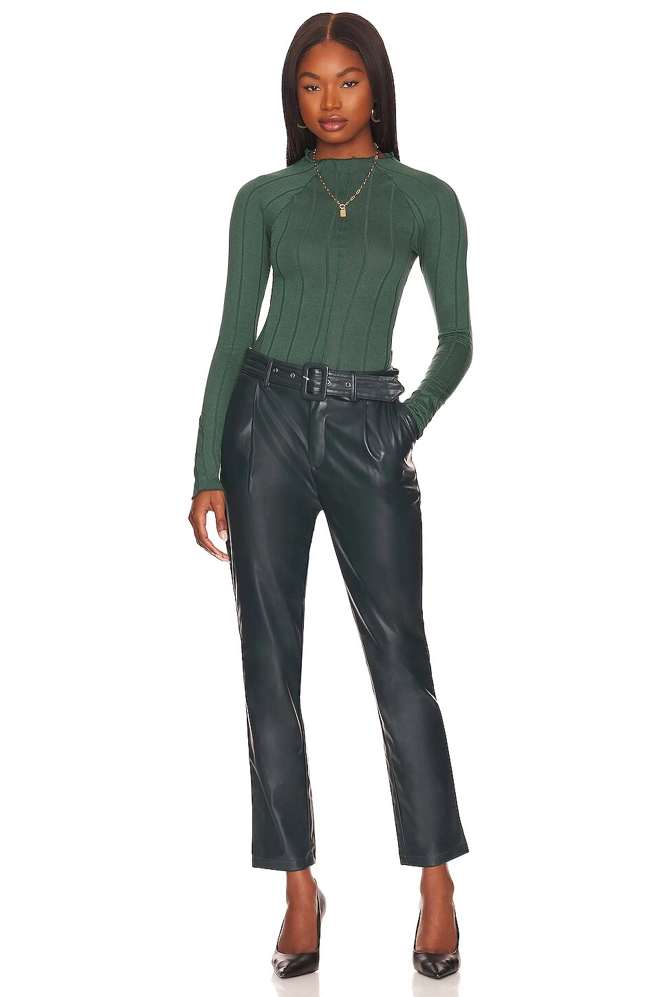 BCBGeneration PANTALÓN DE PIEL SINTÉTICA CON CINTURÓN Emerald 6 BCBGeneration PANTALÓN DE PIEL SINTÉTICA CON CINTURÓN Emerald - Image 4