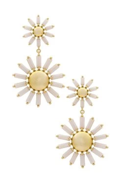 Madison Daisy Earring White Opaque