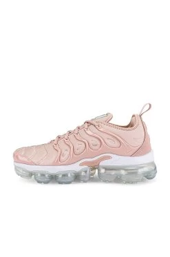 Nike Air Vapormax Plus Sneaker Pink Oxford, Metallic Silver, & White 12 Nike Air Vapormax Plus Sneaker Pink Oxford, Metallic Silver, & White -Fashion Women's Clothing Store NIKR WZ484 V5